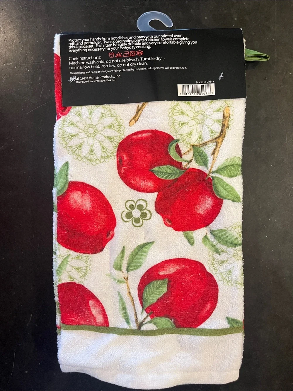 Professional Chef Kitchen Set NWT Red Apple Print 4 PIECE SET